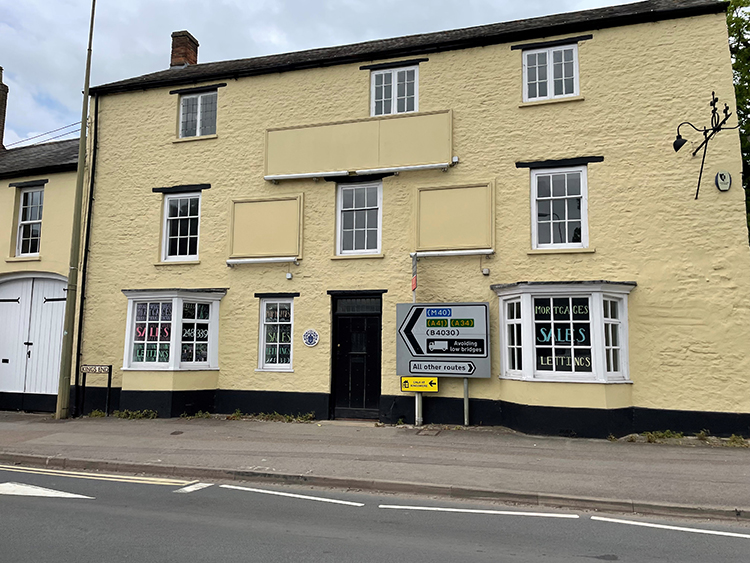 Old Fox Inn Bicester IMS